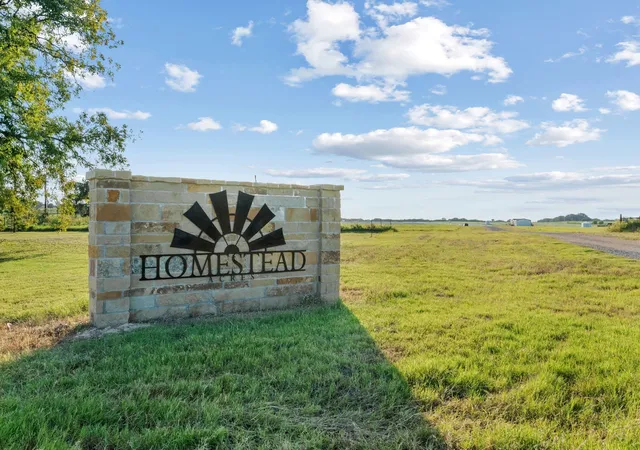Homes for sale in Lipan, TX | 107 Homestead Ct, Lipan, TX 76462 | MLS# 20750475