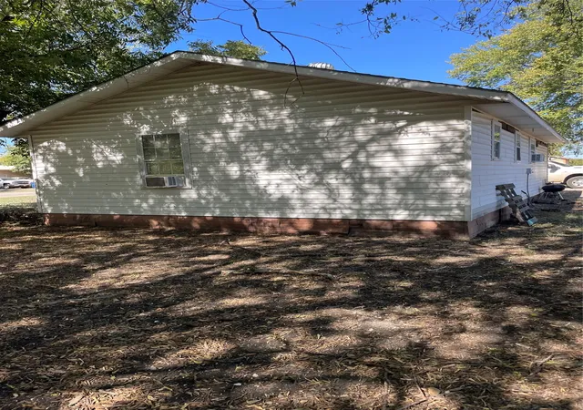 Photo 3 of Manufactured home for sale at 3210 N Central St, Melissa, TX 75454 | MLS# 20761844 | Listing updated on 2026-10-06