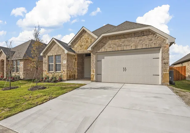 Photo 3 of Single family home for sale at 111 Lantern Rd, Caddo Mills, TX 75135 | MLS# 20762332 | Listing updated on 2026-09-25