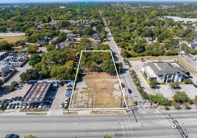 Photo 3 of Land for sale at 818 E Rogers St, Arlington, TX 76011 | MLS# 20768280 | Listing updated on 2026-09-01