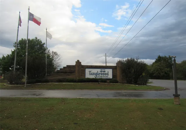 Photo 2 of Land for sale at Tbd 881-4 Tanglewood Trl, Pottsboro, TX 75076 | MLS# 20770229 | Listing updated on 2026-09-23