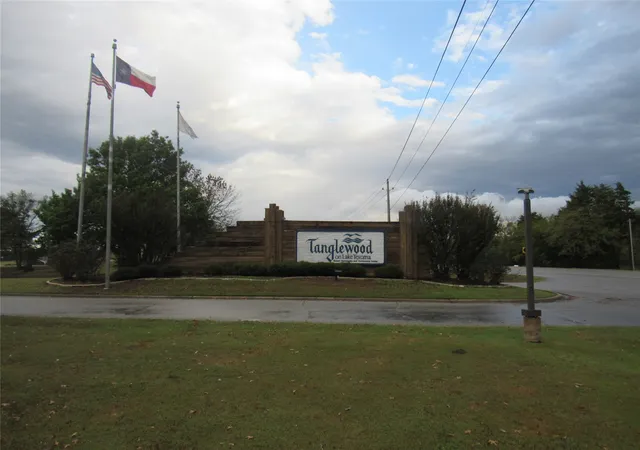 Photo 2 of Land for sale at Tbd 881-3 Tanglewood Trl, Pottsboro, TX 75076 | MLS# 20770875 | Listing updated on 2026-09-28