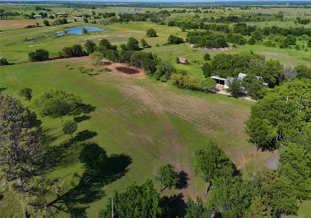 Photo 4 of Land for sale at 0 E Locust St, Nocona, TX 76255 | MLS# 20760255 | Listing updated on 2026-10-02