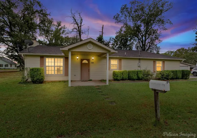 Photo 1 of Single family home for sale at 101 W Jefferson Ave, Haughton, LA 71037 | MLS# 20774153 | Listing updated on 2026-08-03