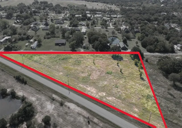 3rd image of 3600 Power Plant Ct, Granbury, TX 76048 | MLS# 20771341