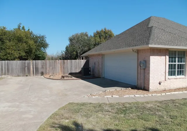 Homes for sale in Midlothian, TX | 3051 Plainview Rd, Midlothian, TX 76065 | MLS# 20744155