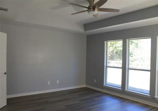 Photo 3 of Single family home for sale at 3051 Plainview Rd, Midlothian, TX 76065 | MLS# 20744155 | Listing updated on 2026-07-08