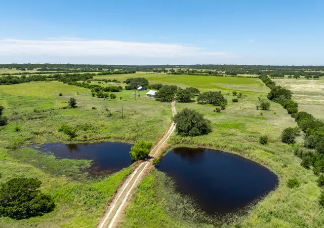 Homes for sale in Cranfills Gap, TX | 5770 County Road 309, Cranfills Gap, TX 76637 | MLS# 20790363
