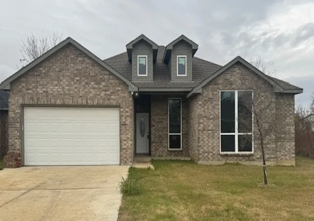 Photo 1 of Single family home for sale at 335 Port Dr, Gun Barrel City, TX 75156 | MLS# 20793472 | Listing updated on 2026-08-03