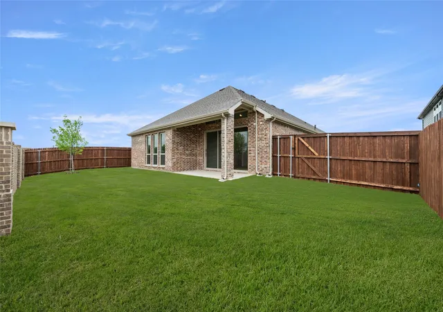 Photo 4 of Sale Pending at 3742 Ironwood St, Midlothian, TX 76065 | MLS# 20794275 | Listing updated on 2026-08-24