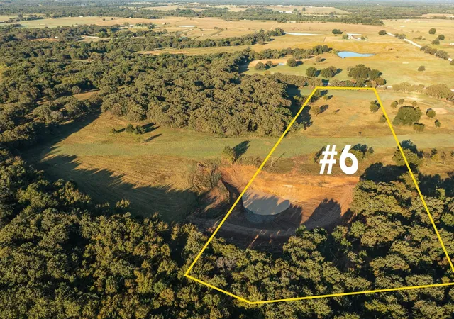 Homes for sale in Collinsville, TX | 195 Smith Ranch Rd, Collinsville, TX 76233 | MLS# 20798961