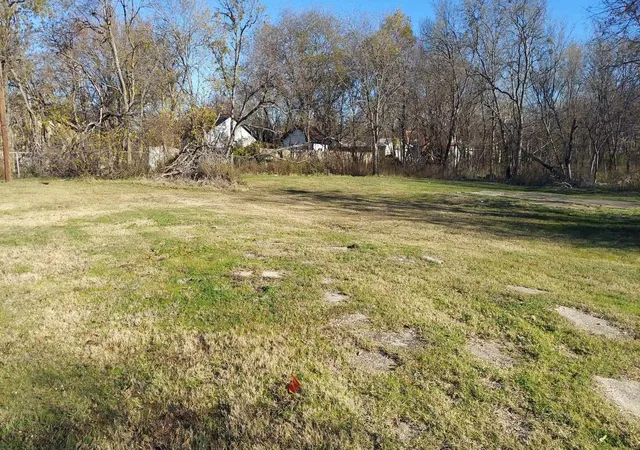 Homes for sale in Corsicana, TX | 1404 E 10th Ave, Corsicana, TX 75110 | MLS# 20800109