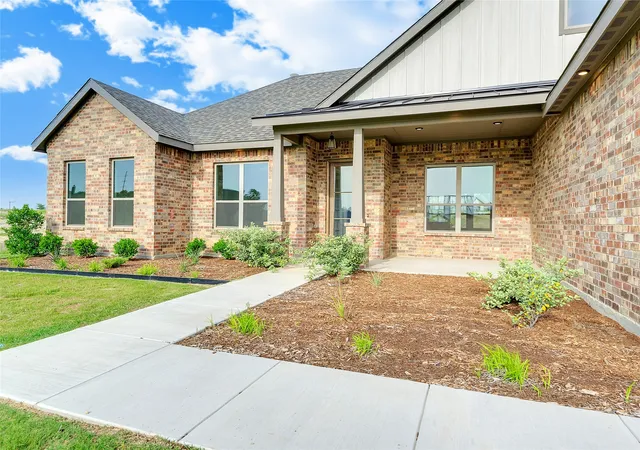 Photo 1 of Single family home for sale at 412 Collum, Azle, TX 76020 | MLS# 20803167 | Listing updated on 2026-07-08
