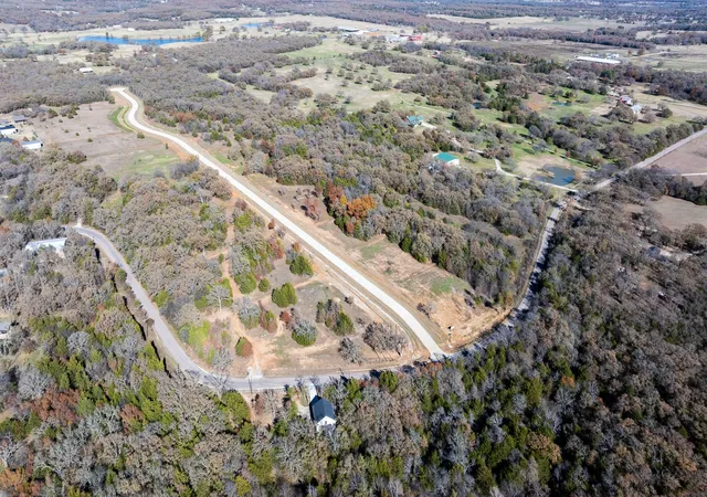 Photo 4 of Land for sale at 8 Shady Oak Ln, Valley View, TX 76272 | MLS# 20808641 | Listing updated on 2026-08-17
