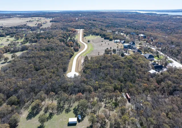 Photo 3 of Land for sale at 10 Shady Oak Ln, Valley View, TX 76272 | MLS# 20808673 | Listing updated on 2026-08-17