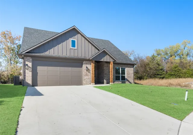 Homes for sale in Trenton, TX | 304 Kelcey Ct, Trenton, TX 75490 | MLS# 20811430