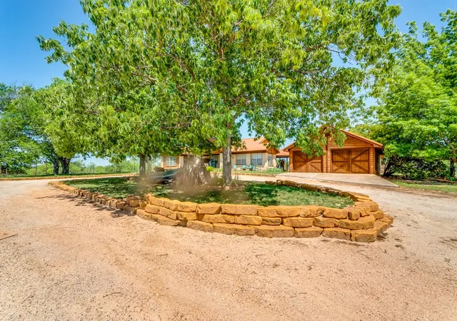 Homes for sale in Eastland, TX | 110 County Road 567, Eastland, TX 76448 | MLS# 20819835