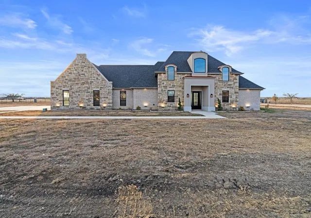 Photo 3 of Single family home for sale at 1411 Greyridge Ter, Midlothian, TX 76065 | MLS# 20817267 | Listing updated on 2026-10-05