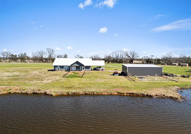 Homes for sale in Pittsburg, TX | 385 County Road 3104, Pittsburg, TX 75686 | MLS# 20827463