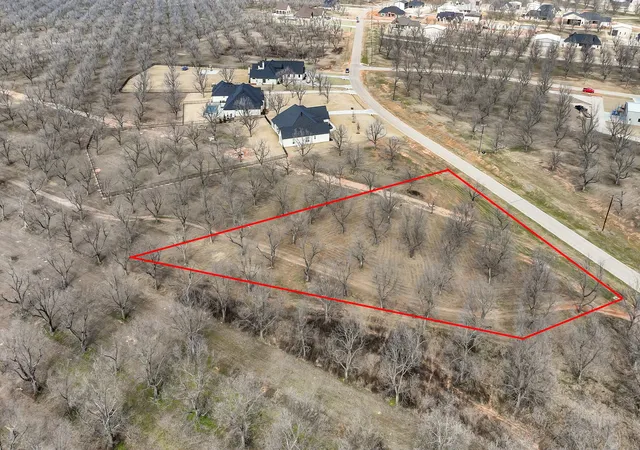 Photo 4 of Land for sale at 8419 W Landings Rd, Granbury, TX 76049 | MLS# 20823464 | Listing updated on 2026-07-16