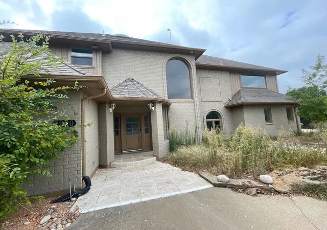 Photo 1 of Sale Pending at 5890 Montgomery Rd, Midlothian, TX 76065 | MLS# 20831514 | Listing updated on 2026-09-05