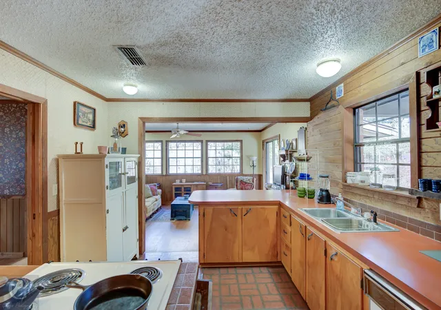 Photo 4 of Single family home for sale at 7105 Rodessa Ida Rd, Ida, LA 71044 | MLS# 20829450 | Listing updated on 2026-08-28