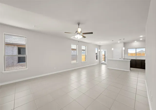 Photo 4 of Single family home for sale at 1902 Cheyenne Dr, Cleburne, TX 76033 | MLS# 20832483 | Listing updated on 2026-10-07