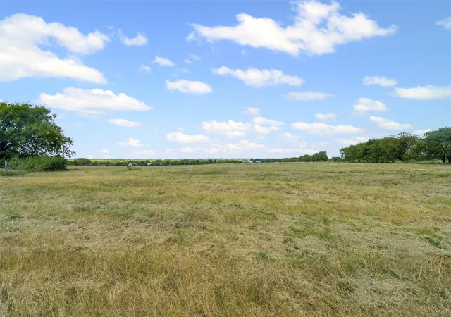 Photo 2 of Land for sale at Tbd Lot 4 County Road 302, Grandview, TX 76050 | MLS# 20839086 | Listing updated on 2026-08-22