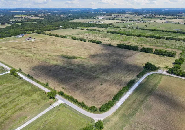 Photo 4 of House for sale at Tbd Lot 4 County Road 302, Grandview, TX 76050 | MLS# 20839086 | Listing updated on 2026-08-22