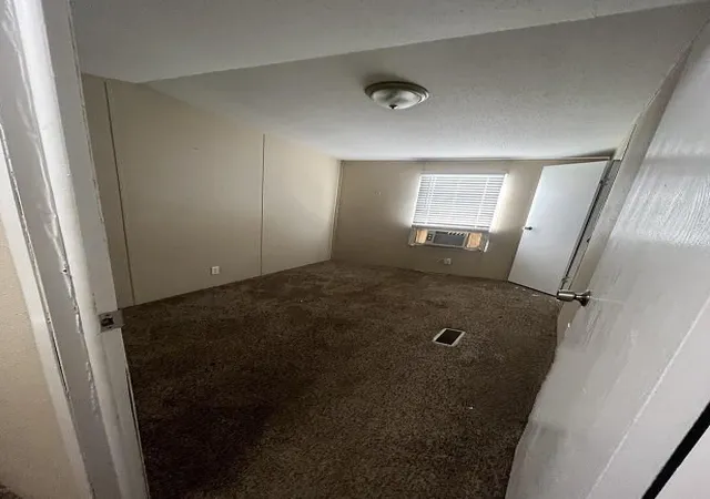 Photo 3 of Manufactured home for sale at 3509 Evergreen Dr, Granbury, TX 76048 | MLS# 20841413 | Listing updated on 2026-07-27