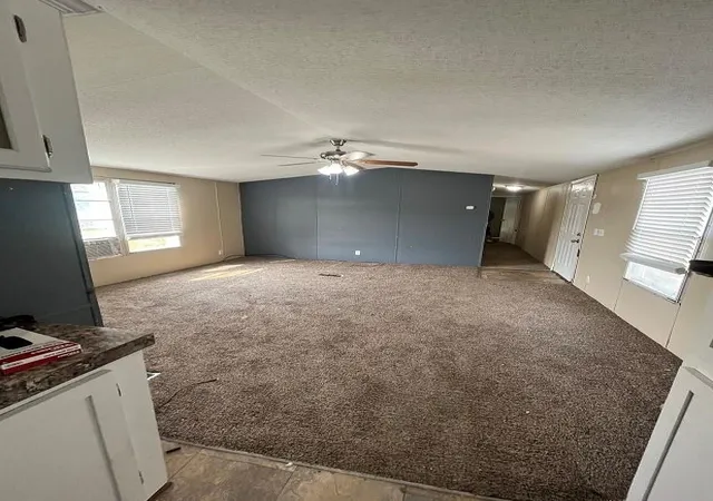 Photo 4 of Manufactured home for sale at 3509 Evergreen Dr, Granbury, TX 76048 | MLS# 20841413 | Listing updated on 2026-07-27