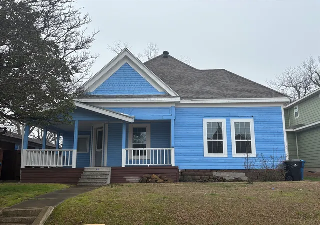 Homes for sale in Denison, TX | 720 W Gandy St, Denison, TX 75020 | MLS# 20842749