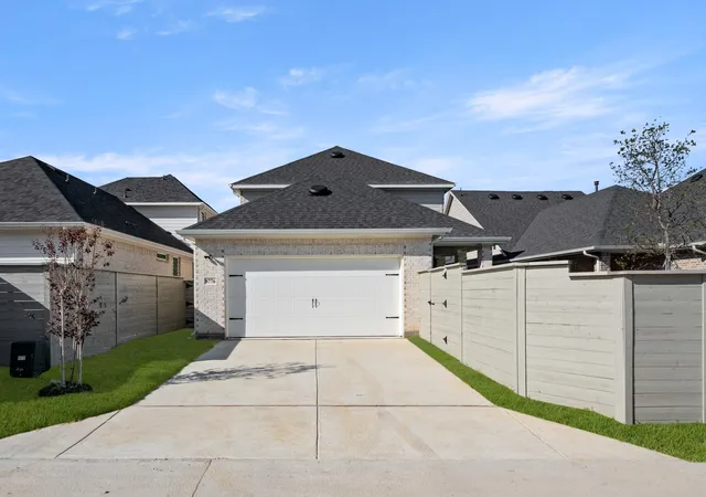 Homes for sale in Justin, TX | 8776 Treeline Pathway, Justin, TX 76247 | MLS# 20849377