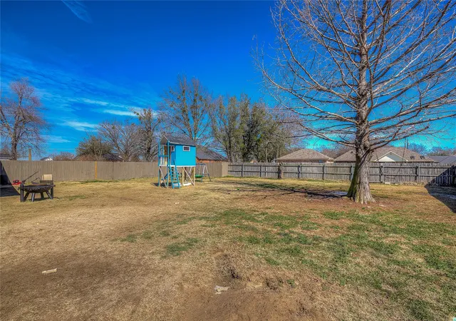 32nd image of 302 Briarwood Ln, Sulphur Springs, TX 75482 | MLS# 20852501