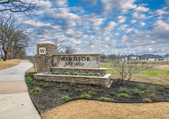 Photo 1 of Sale Pending at 1021 Willow Pt, Little Elm, TX 75068 | MLS# 20847619 | Listing updated on 2026-07-27