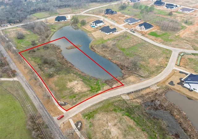 Photo 3 of Sale Pending at 1021 Willow Pt, Little Elm, TX 75068 | MLS# 20847619 | Listing updated on 2026-07-27