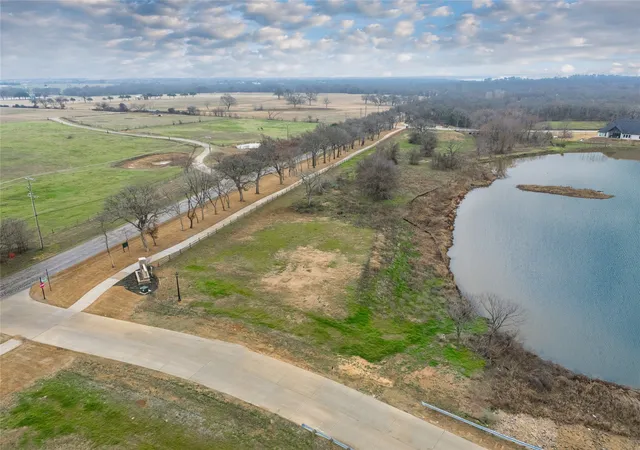 Photo 4 of Sale Pending at 1021 Willow Pt, Little Elm, TX 75068 | MLS# 20847619 | Listing updated on 2026-07-27
