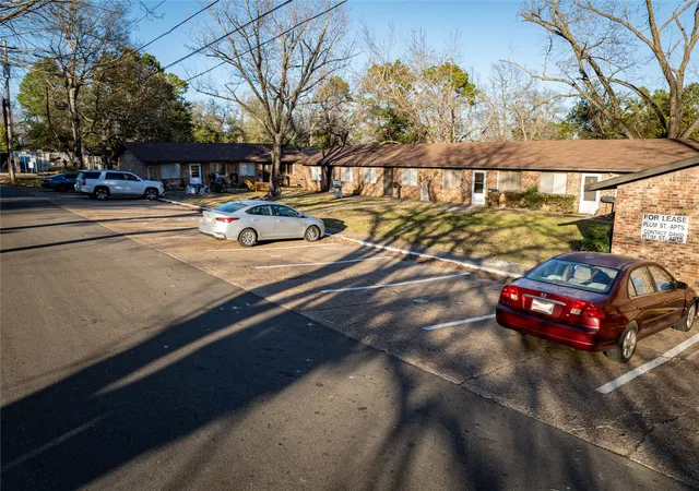 Photo 3 of Multi family home for sale at 1006 Plum St, Winnsboro, TX 75494 | MLS# 20854457 | Listing updated on 2026-08-20