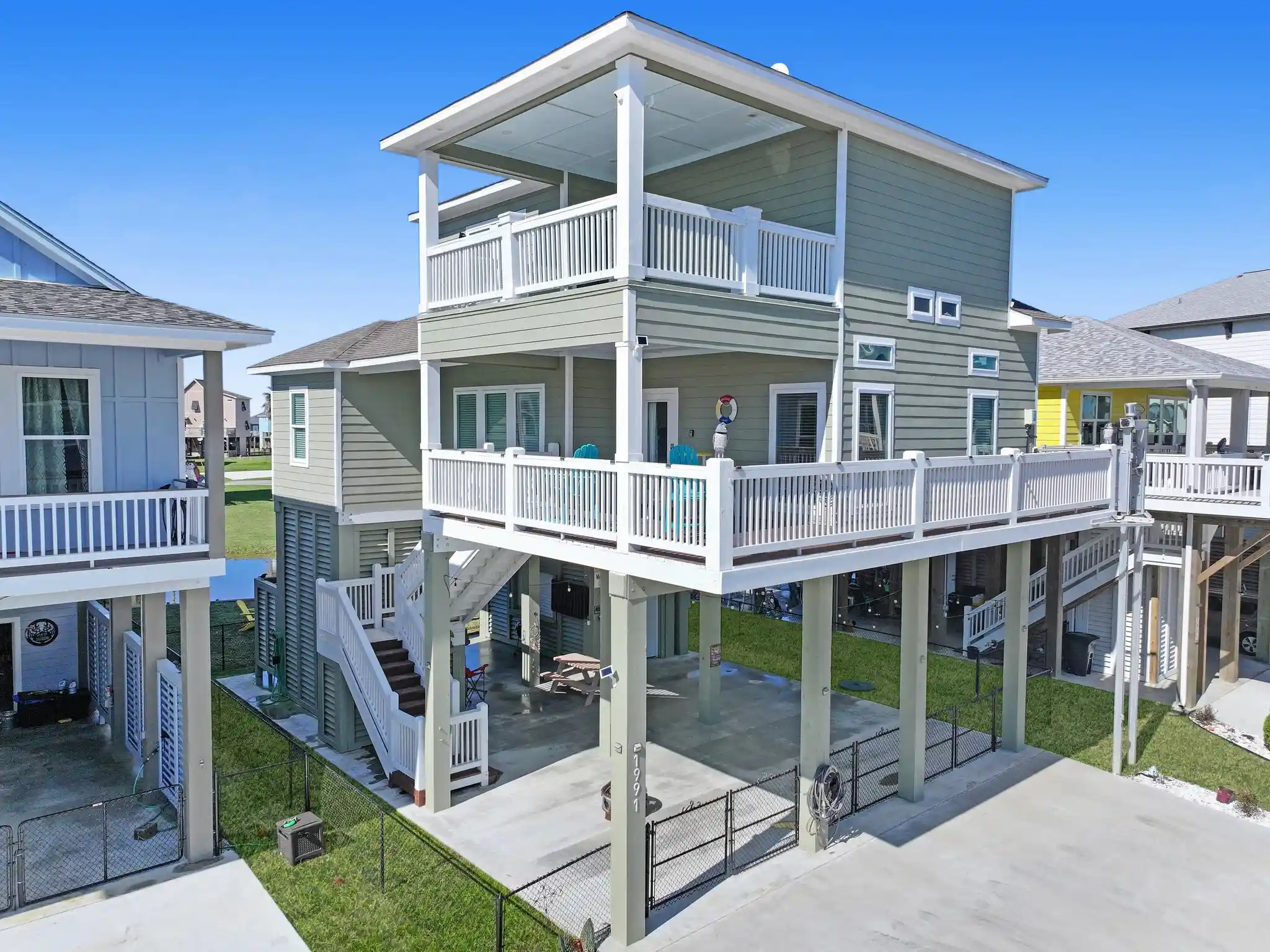 Single family home for sale at 1991 Royaville Ct, Crystal Beach, TX 77650 | MLS# 20858149