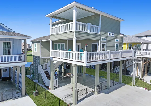 Single family home for sale at 1991 Royaville Ct, Crystal Beach, TX 77650 | MLS# 20858149