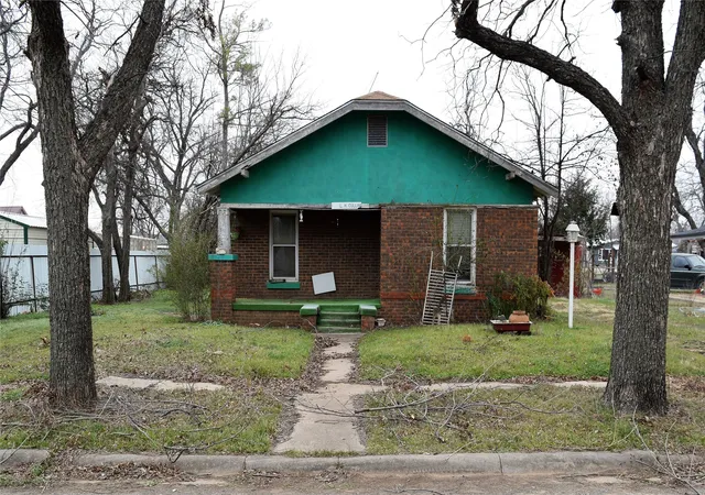 Homes for sale in Coleman, TX | 415 W 12th St, Coleman, TX 76834 | MLS# 20850897