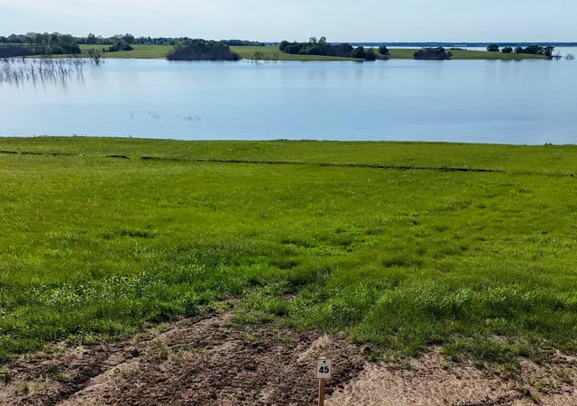 Photo 2 of Land for sale at 437 Harborside Ter, Windom, TX 75492 | MLS# 20854063 | Listing updated on 2026-07-25