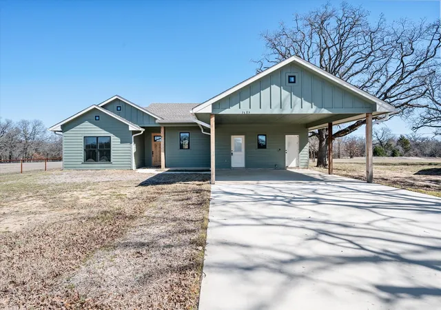 Single family home for sale at 14174 Clark Dr, Streetman, TX 75859 | MLS# 20855609