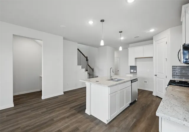Photo 4 of Single family home for sale at 1340 Lollipop Ln, Sherman, TX 75090 | MLS# 20864519 | Listing updated on 2026-09-29