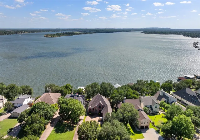 Photo 1 of Single family home for sale at 5202 Comanche Vista Trl, Granbury, TX 76049 | MLS# 20870306 | Listing updated on 2026-08-28