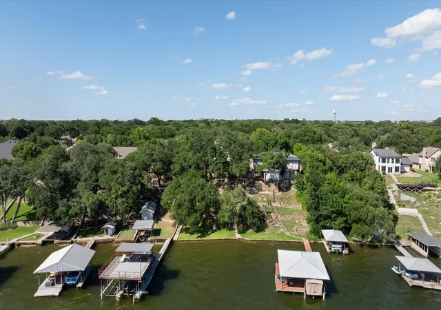Photo 39 of Single family home for sale at 5202 Comanche Vista Trl, Granbury, TX 76049 | MLS# 20870306 | Listing updated on 2026-10-03