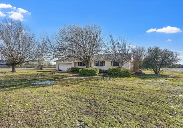 Photo 1 of Single family home for sale at 1603 State Hwy 78 S, Farmersville, TX 75442 | MLS# 20869890 | Listing updated on 2026-08-31