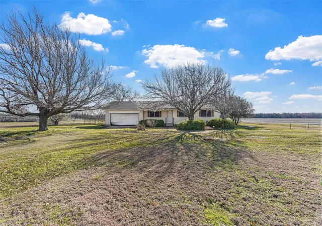 Photo 3 of Single family home for sale at 1603 State Hwy 78 S, Farmersville, TX 75442 | MLS# 20869890 | Listing updated on 2026-08-31