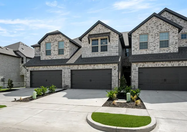 2nd image of 660 Sandiford Ct, Mansfield, TX 76063 | MLS# 20875461