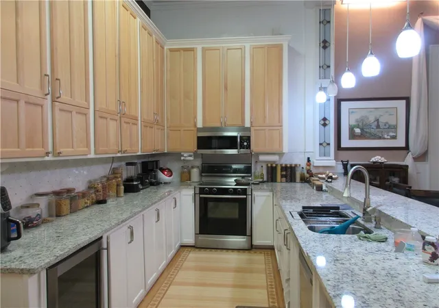 Photo 3 of Single family home for sale at 201 Live Oak St, Marlin, TX 76661 | MLS# 224657 | Listing updated on 2026-07-21